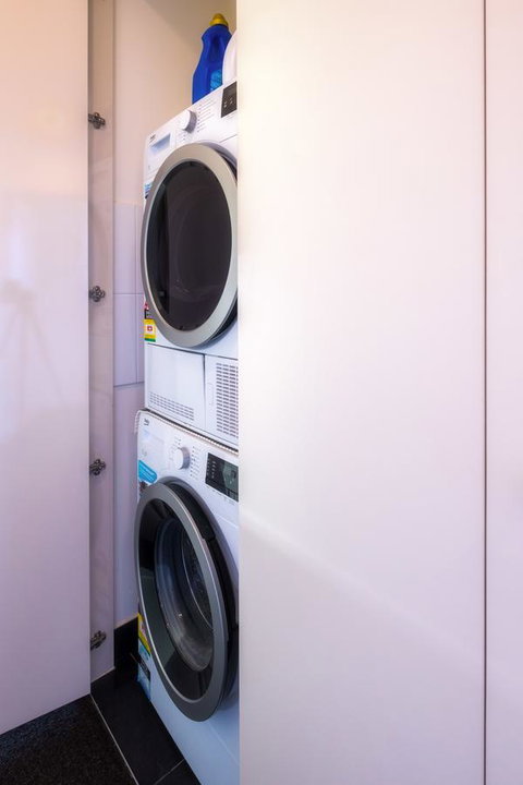 Waterfront Apt 234 Marinaquays - E Caravan Parks 29