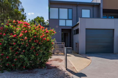 1 Sunset Place - E Caravan Parks 5