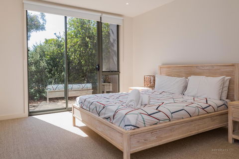 1 Sunset Place - E Caravan Parks 12