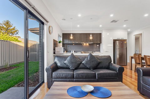 Biggs Villas Melbourne - E Caravan Parks 14