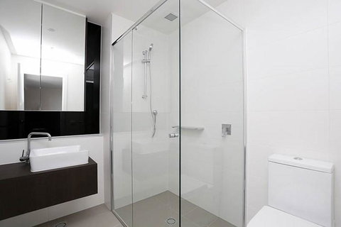 Clara Q Apartments - E Caravan Parks 10