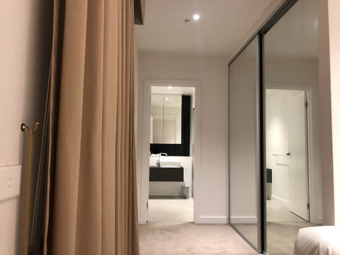 Clara Q Apartments - E Caravan Parks 1