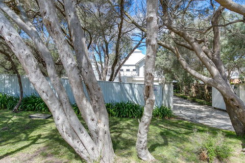 Perfect Blairgowrie Beach House - E Caravan Parks 16