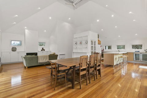 Perfect Blairgowrie Beach House - E Caravan Parks 7