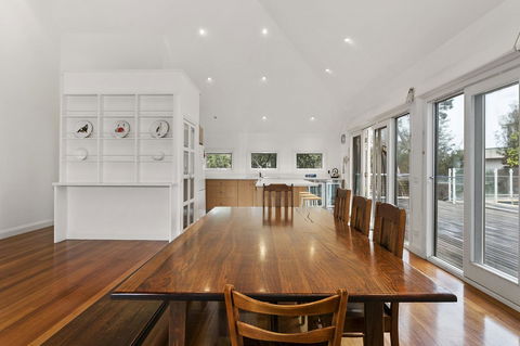 Perfect Blairgowrie Beach House - E Caravan Parks 8