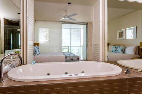 Plantation Resort At Rainbow - E Caravan Parks 7