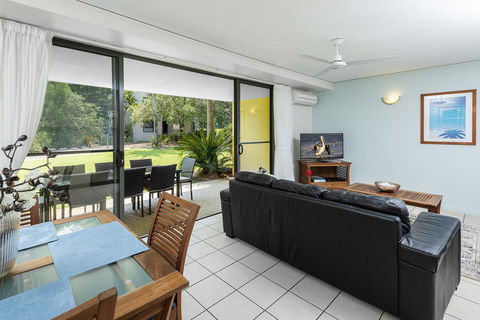 Coloured Sands - Rainbow Beach Resort - 5 Mins To Beach - E Caravan Parks 2