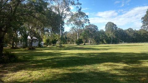 Lake Weyba Noosa Lodge & Kangaroos - E Caravan Parks 32