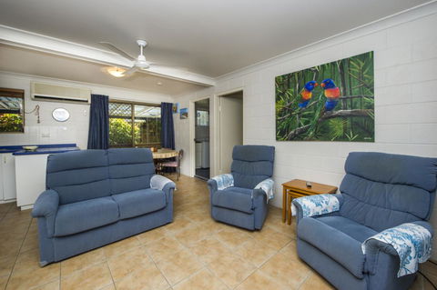 Magnetic North Apartment 1 - E Caravan Parks 4
