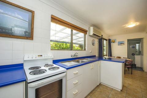 Magnetic North Apartment 1 - E Caravan Parks 7