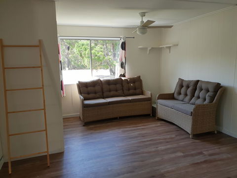 Castaways Moreton Island - E Caravan Parks 17