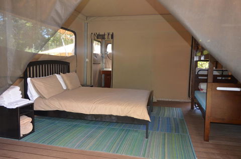 Castaways Moreton Island - E Caravan Parks 5