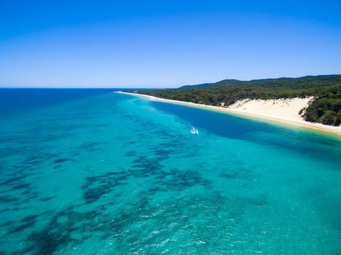 Castaways Moreton Island - E Caravan Parks 4