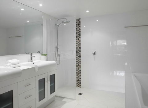 Hotel Laguna - E Caravan Parks 4