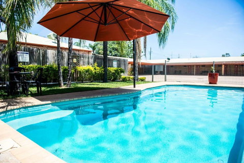 Clermont Country Motor Inn - E Caravan Parks 9