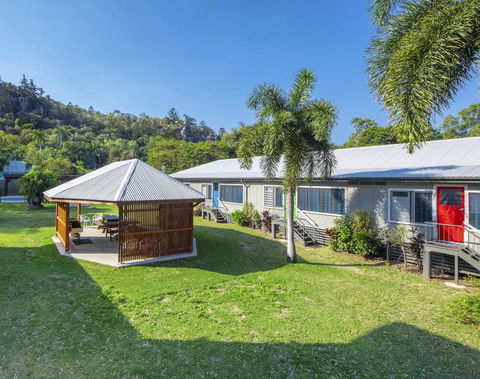 Kooyong Apartment 1 - E Caravan Parks 10