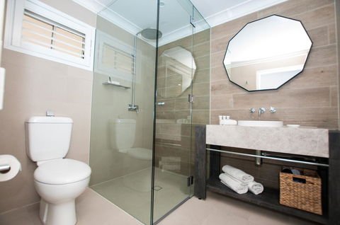 Mercure Clear Mountain Lodge - E Caravan Parks 9