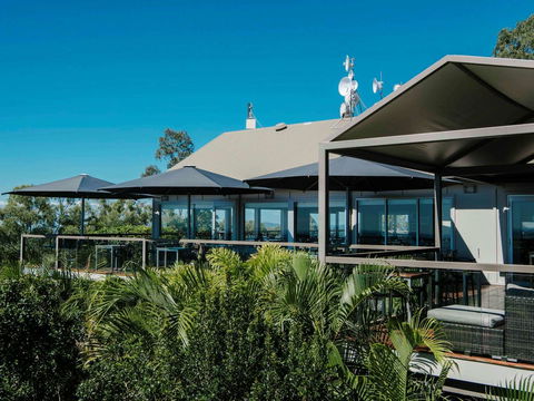 Mercure Clear Mountain Lodge - E Caravan Parks 36