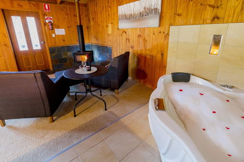 Granite Belt Retreat And Brewery - E Caravan Parks 6