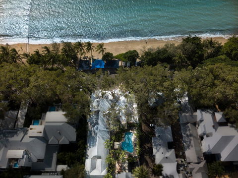 Paradise On The Beach Resort - E Caravan Parks 6