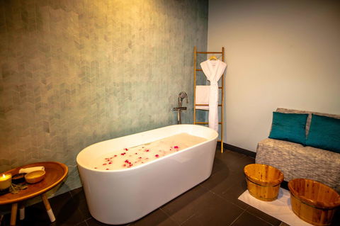 Mirage Whitsundays - E Caravan Parks 24