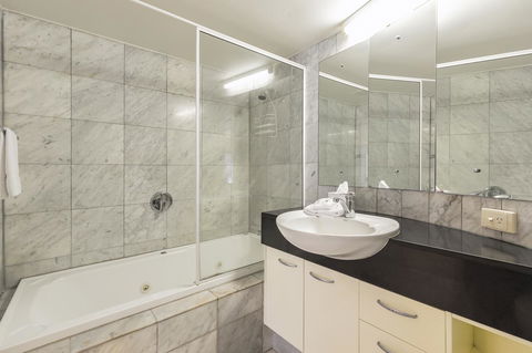 The Cove Noosa - E Caravan Parks 4