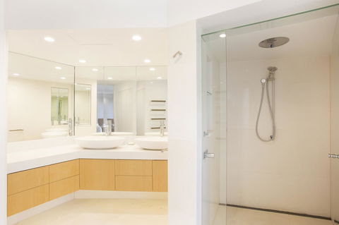 The Cove Noosa - E Caravan Parks 38