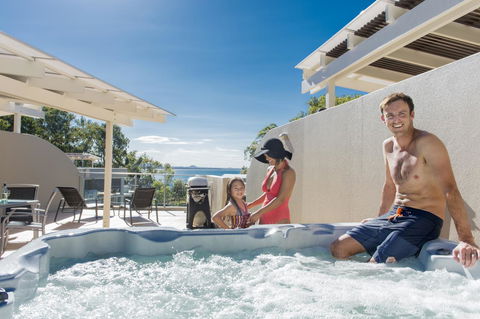 The Cove Noosa - E Caravan Parks 25