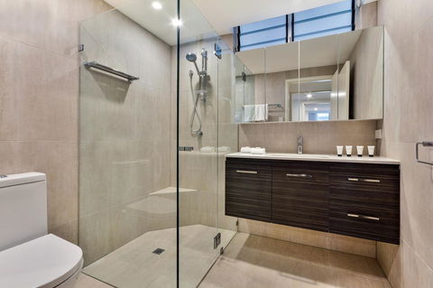Frangipani 104 - Hamilton Island - E Caravan Parks 5