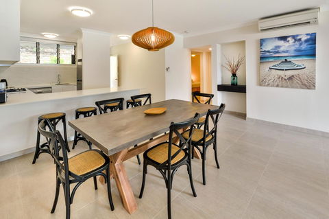 Frangipani 104 - Hamilton Island - E Caravan Parks 6