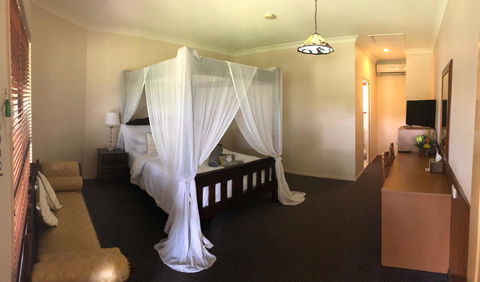 The Bearded Dragon Boutique Hotel - E Caravan Parks 6