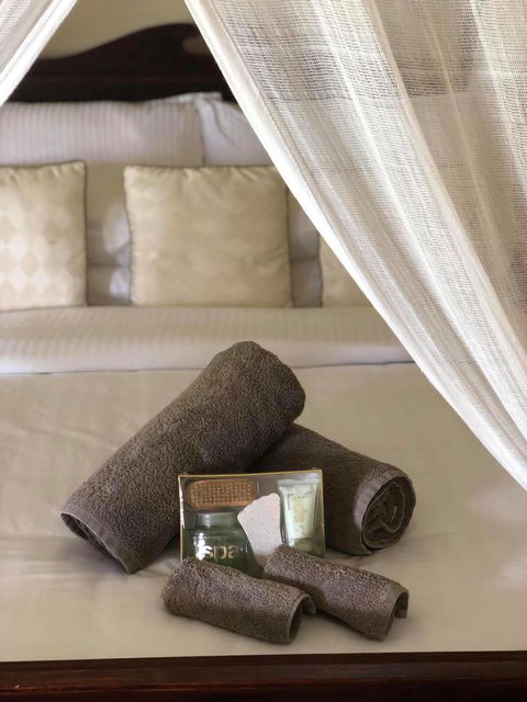 The Bearded Dragon Boutique Hotel - E Caravan Parks 4
