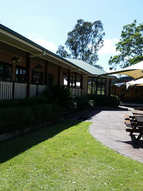 The Bearded Dragon Boutique Hotel - E Caravan Parks 41