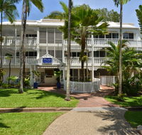 The White House Port Douglas - E Caravan Parks