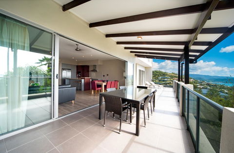 Whitsunday Reflections - E Caravan Parks 2
