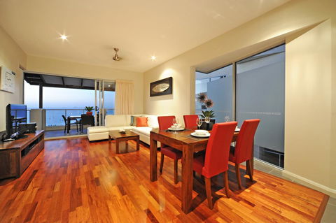 Whitsunday Reflections - E Caravan Parks 30