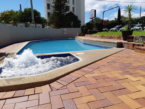 Surfers Chalet - E Caravan Parks 3
