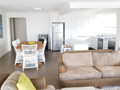 Surfers Chalet - E Caravan Parks 33