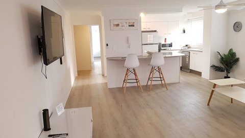 Surfers Chalet - E Caravan Parks 10
