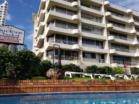 Surfers Chalet - E Caravan Parks 13