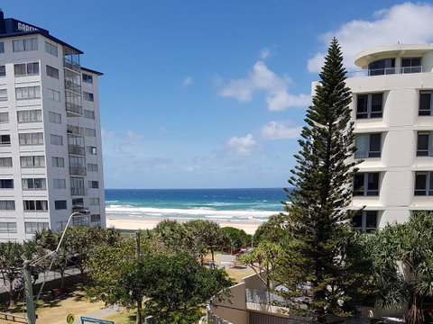 Surfers Chalet - E Caravan Parks 29