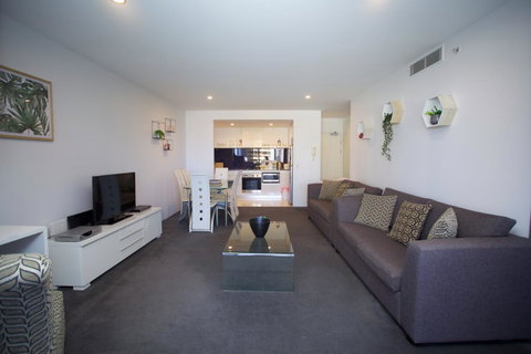 Circle Luxury Holidays - E Caravan Parks 2