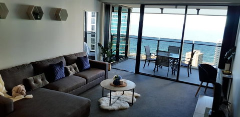 Circle Luxury Holidays - E Caravan Parks 14