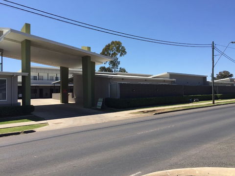 Drovers Motor Inn - E Caravan Parks 18