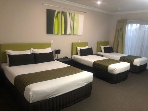 Drovers Motor Inn - E Caravan Parks 8