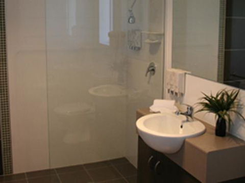 Drovers Motor Inn - E Caravan Parks 4