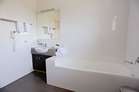 Drovers Motor Inn - E Caravan Parks 12