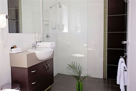 Drovers Motor Inn - E Caravan Parks 5