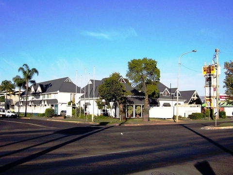 Dalby Manor Motor Inn - E Caravan Parks 19