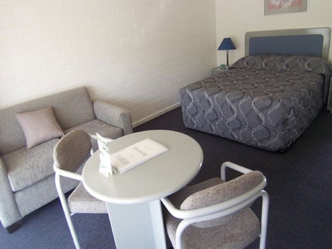 Dalby Manor Motor Inn - E Caravan Parks 33